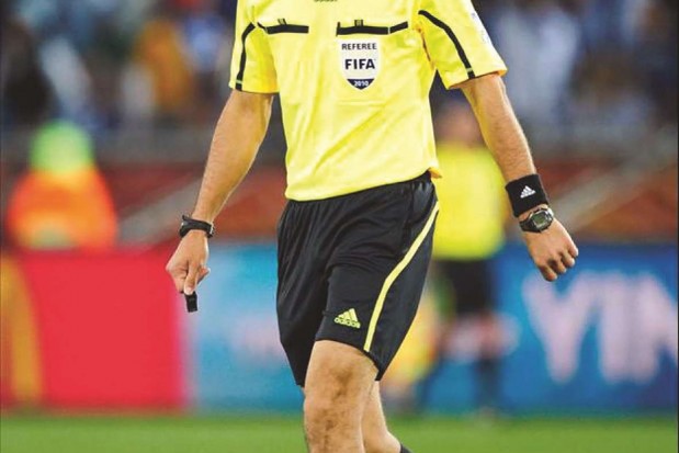 إعلان للحكام